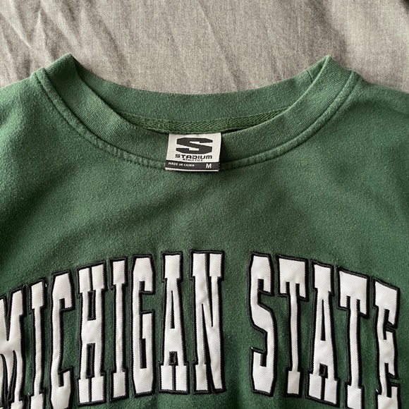 green michigan university sweater 🦎 - Picture 3 of 3
